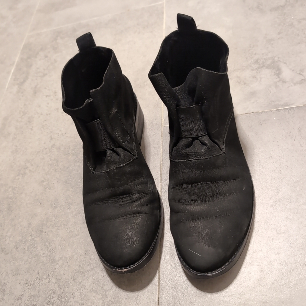 Eileen Fisher Black Nubuck Leather Boots 8